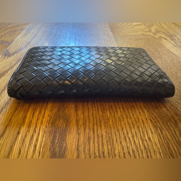 Bottega Veneta Intrecciato Woven Leather Wallet Black Fold Long EUC AUTHENTIC - Picture 5 of 15